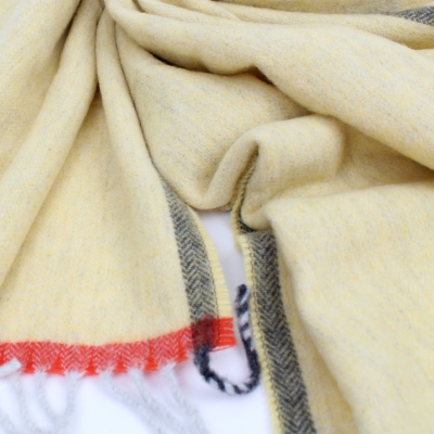 Дамски вълнен шал Pulcra Bari 2