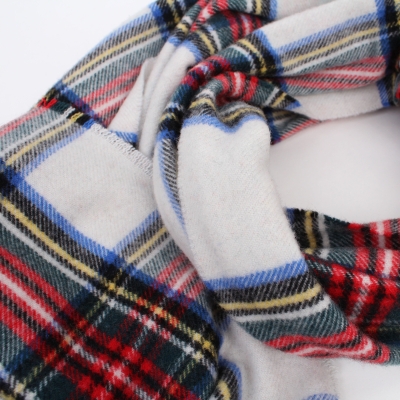 Дамски шал от вълнена смес Pulcra Kiltsam, 50х180 см, Бяло шотландско каре