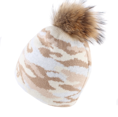 Дамска плетена шапка с естествен помпон Granadilla JG5492, Камуфлаж/Сребристо