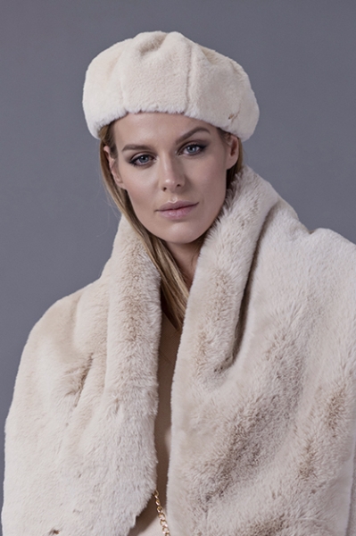 Ladies' beret made of fluffy fabric HatYou CP4090, light beige