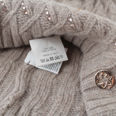 Дамска плетена шапка Granadilla JG5332, Бежов