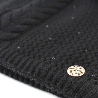 Дамска зимна плетена шапка с естествен помпон Granadilla | Черна