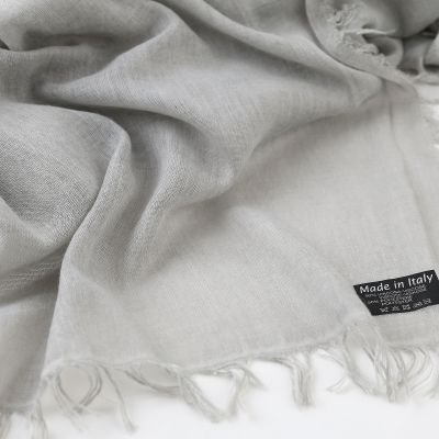 Голям шал от вискоза и полиамид Pulcra, 90x190 см | Светлосив  меланж