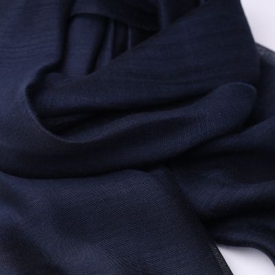 Eșarfă vaporoasă din modal și mătase HatYou, 80×180 cm | Bej crem